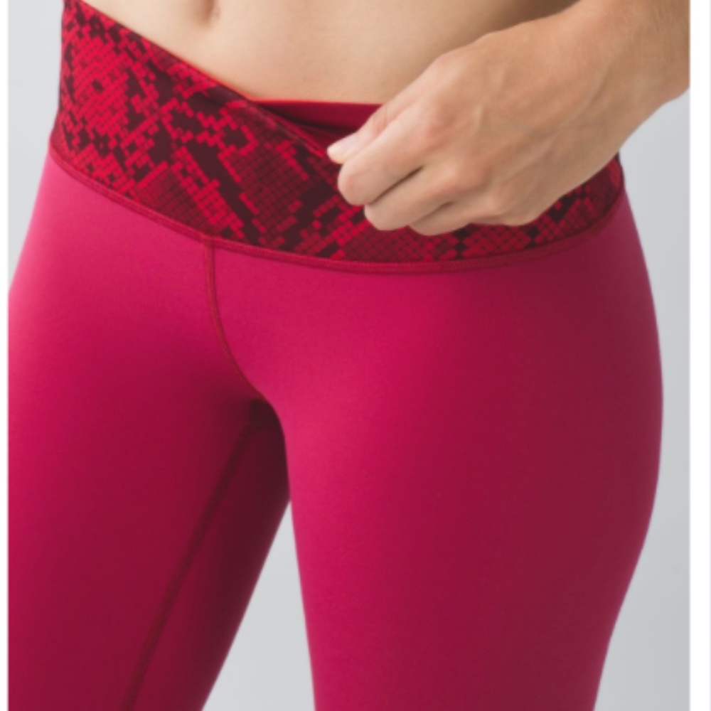 Lululemon Wunder Under Crop III Reversible 4